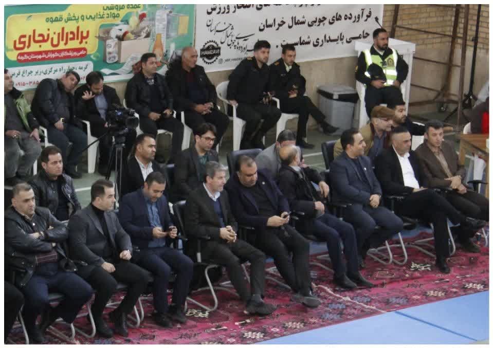 در بازدید نمایندگان و فرماندار شهرستان وعده داده شد:اختصاص ۱۵۰ میلیارد ریال برای ورزشگاه کوراش گرمه 